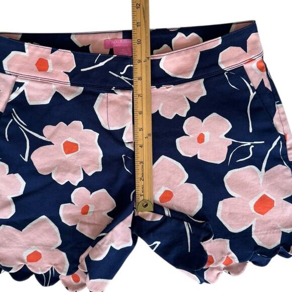 Isaac Mizrahi Women’s Navy and Pink Flower Peplum Shorts - Size 4 - Picture 7 of 7